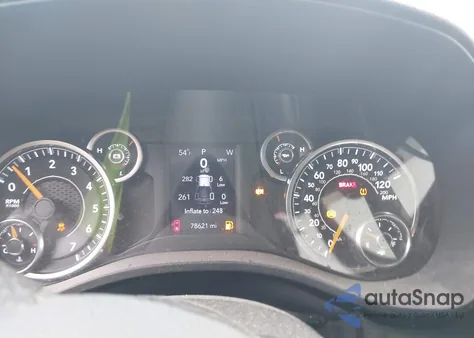 2022 Ram 1500 Tradesman 4X4 6'4 Box z USA, uszkodzony, nr VIN 1C6SRFCT2NN213959